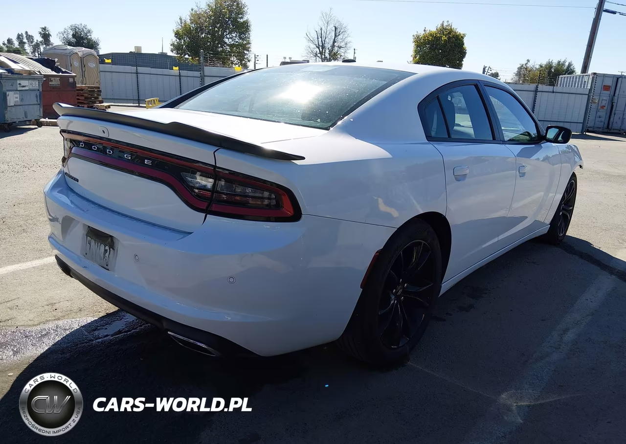 2018 Dodge Charger Sxt Rwd VIN:2C3CDXBG7JH307090 - 4