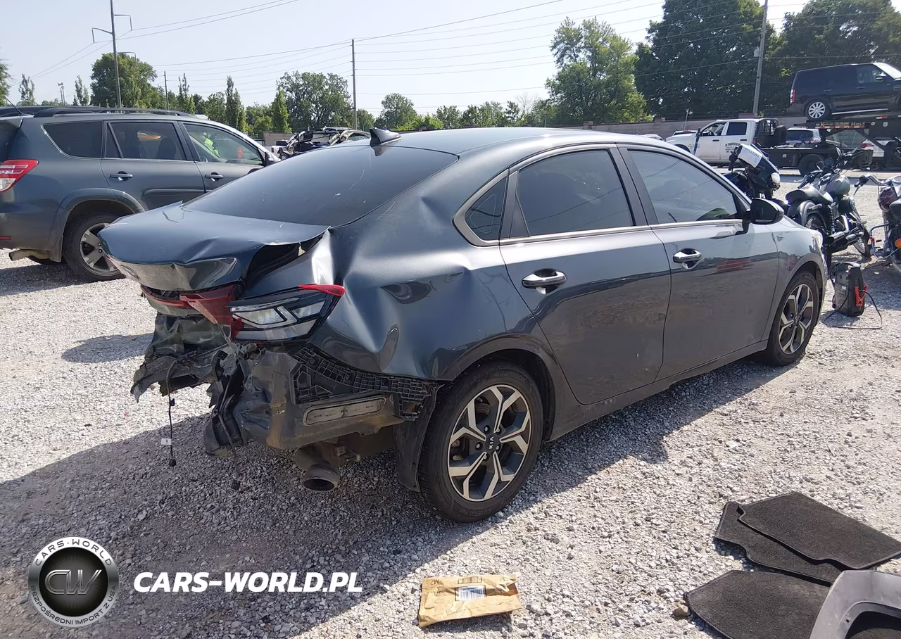 2021 Kia Forte Lxs VIN:3KPF24AD9ME413206 - 4