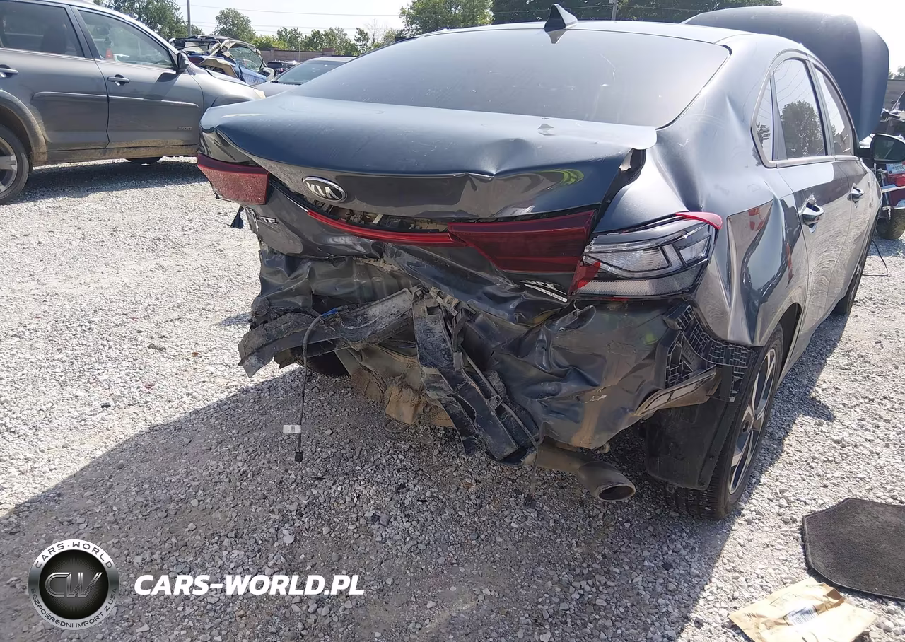 2021 Kia Forte Lxs VIN:3KPF24AD9ME413206 - 6