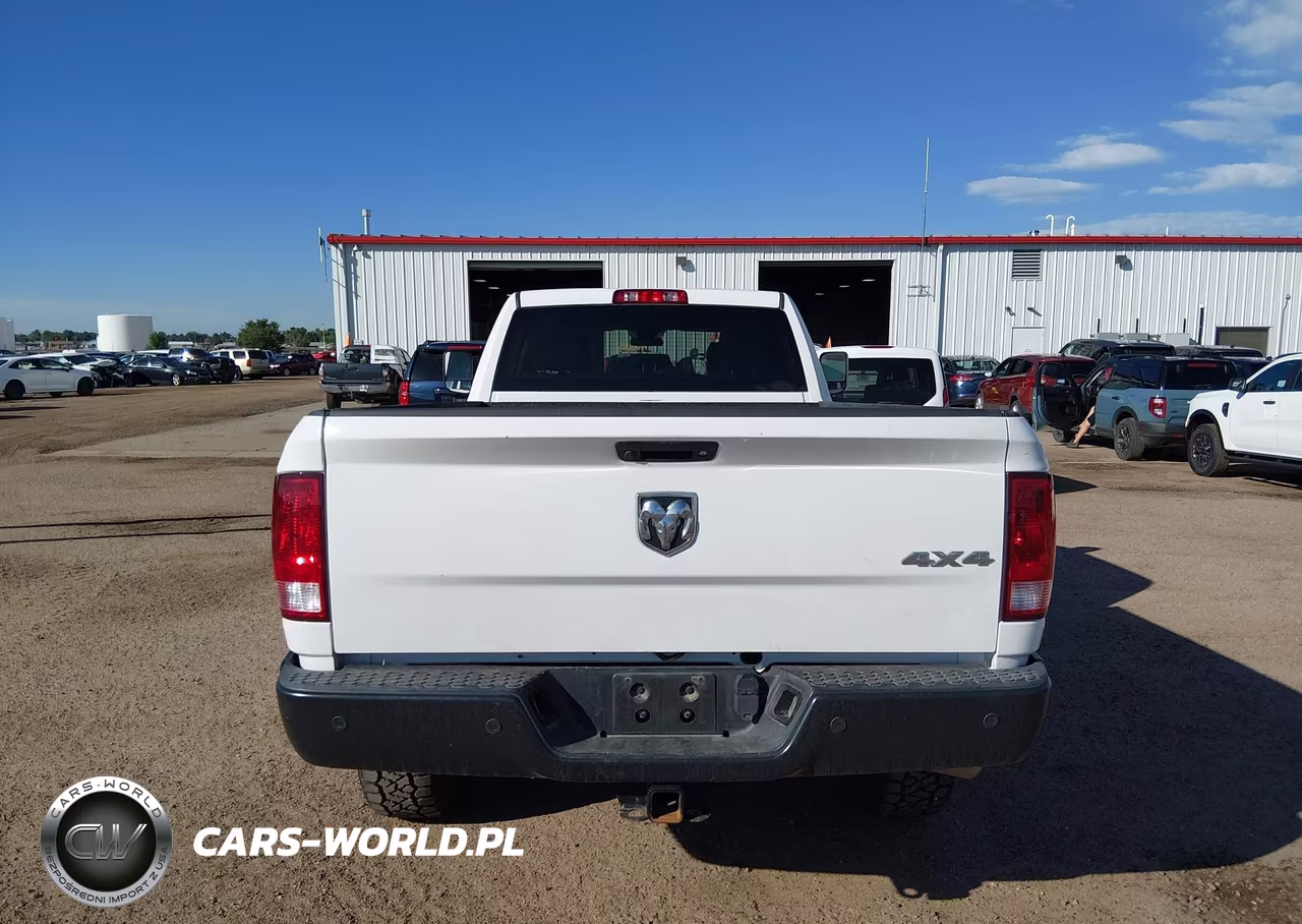 2017 Ram 3500 VIN:3C63R3GL6HG712774 - 17