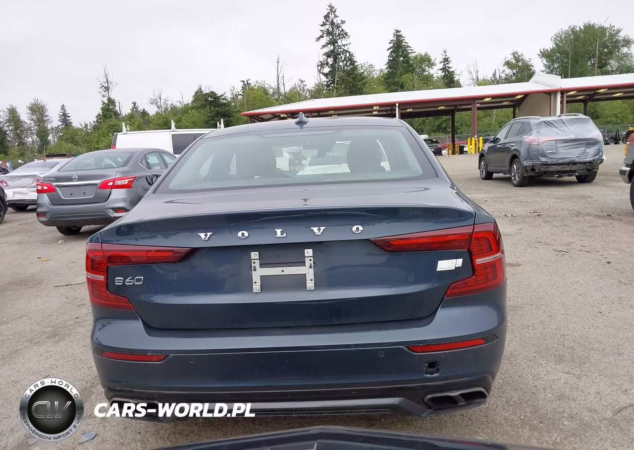 2021 Volvo S60 Recharge Plug-In Hybrid T8 R-Design Expression VIN:7JRBR0FZXMG109505 - 17