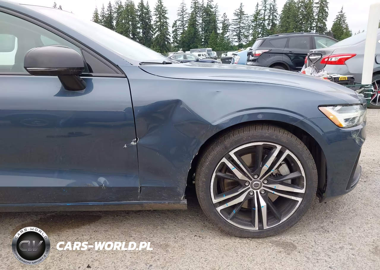 2021 Volvo S60 Recharge Plug-In Hybrid T8 R-Design Expression VIN:7JRBR0FZXMG109505 - 6