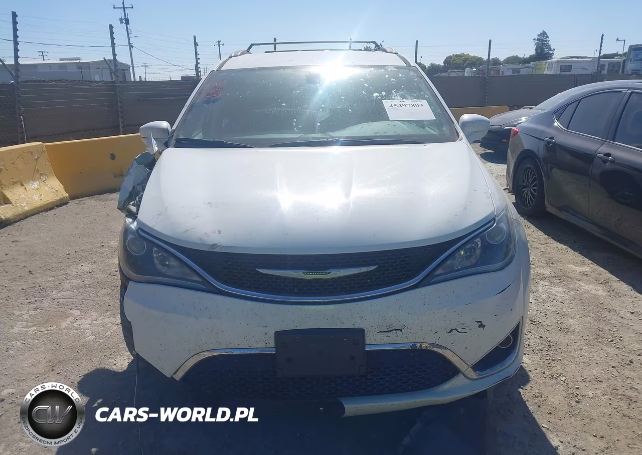 2020 Chrysler Pacifica Touring L VIN:2C4RC1BGXLR268577 - 12