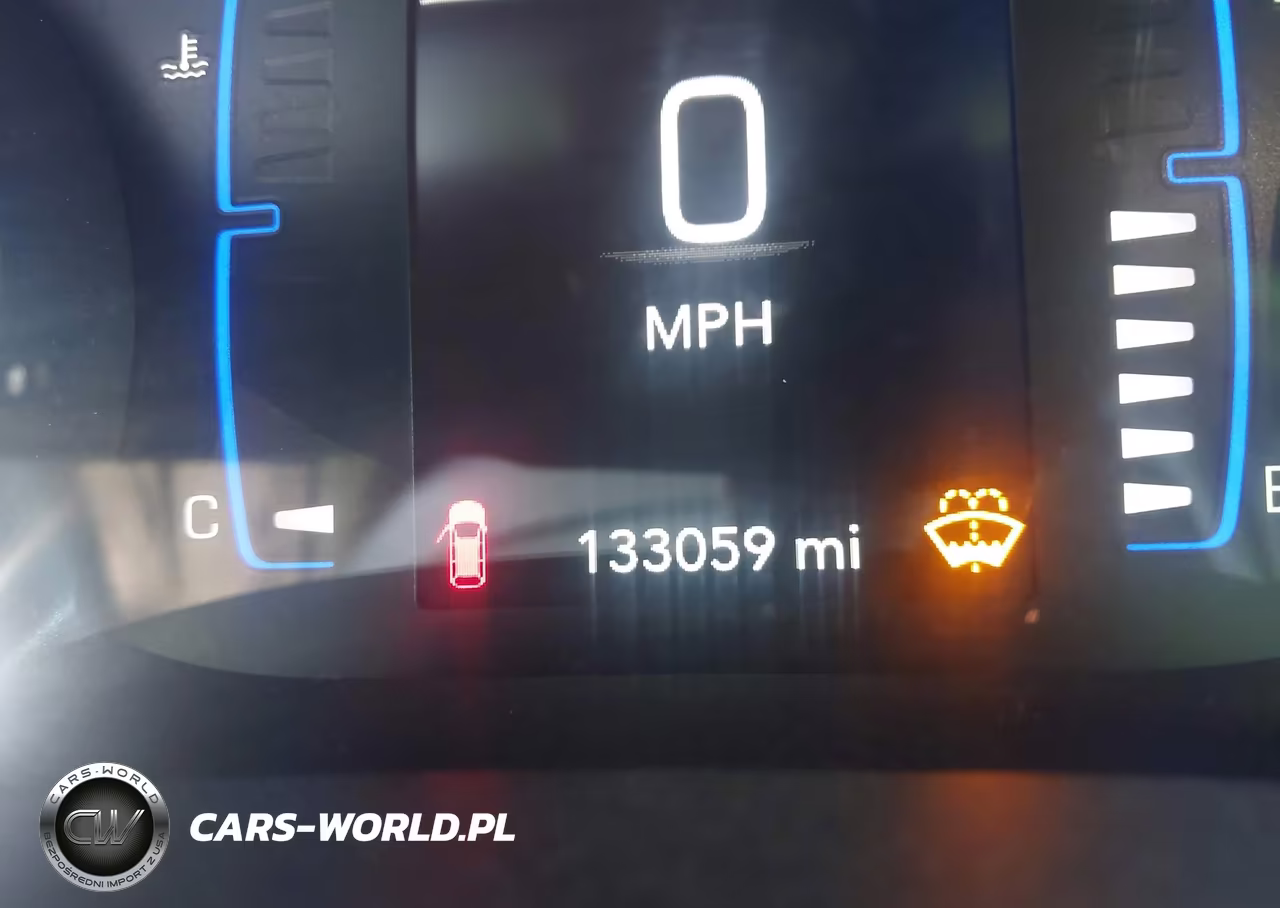 2020 Chrysler Pacifica Touring L VIN:2C4RC1BGXLR268577 - 15