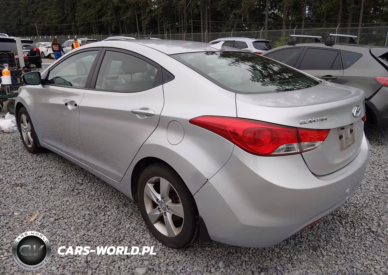 2013 Hyundai Elantra Gls VIN:KMHDH4AE5DU712218 - 3
