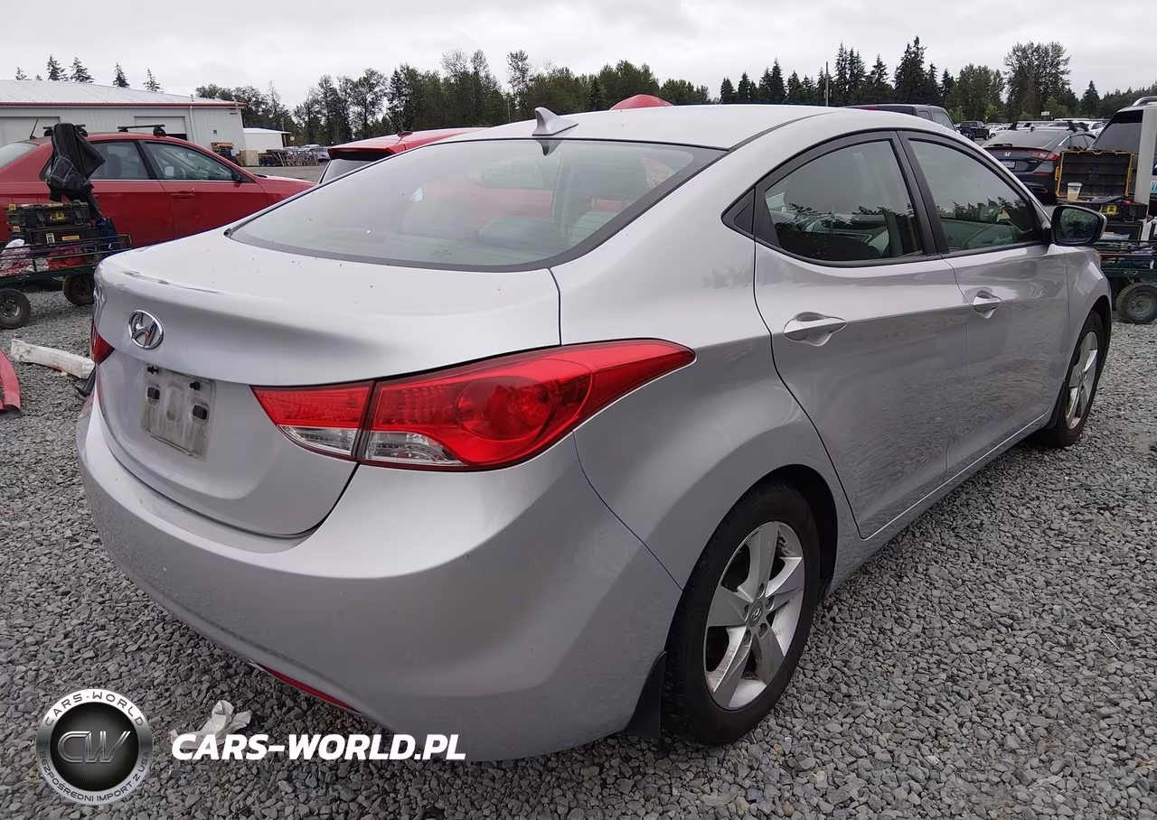 2013 Hyundai Elantra Gls VIN:KMHDH4AE5DU712218 - 4