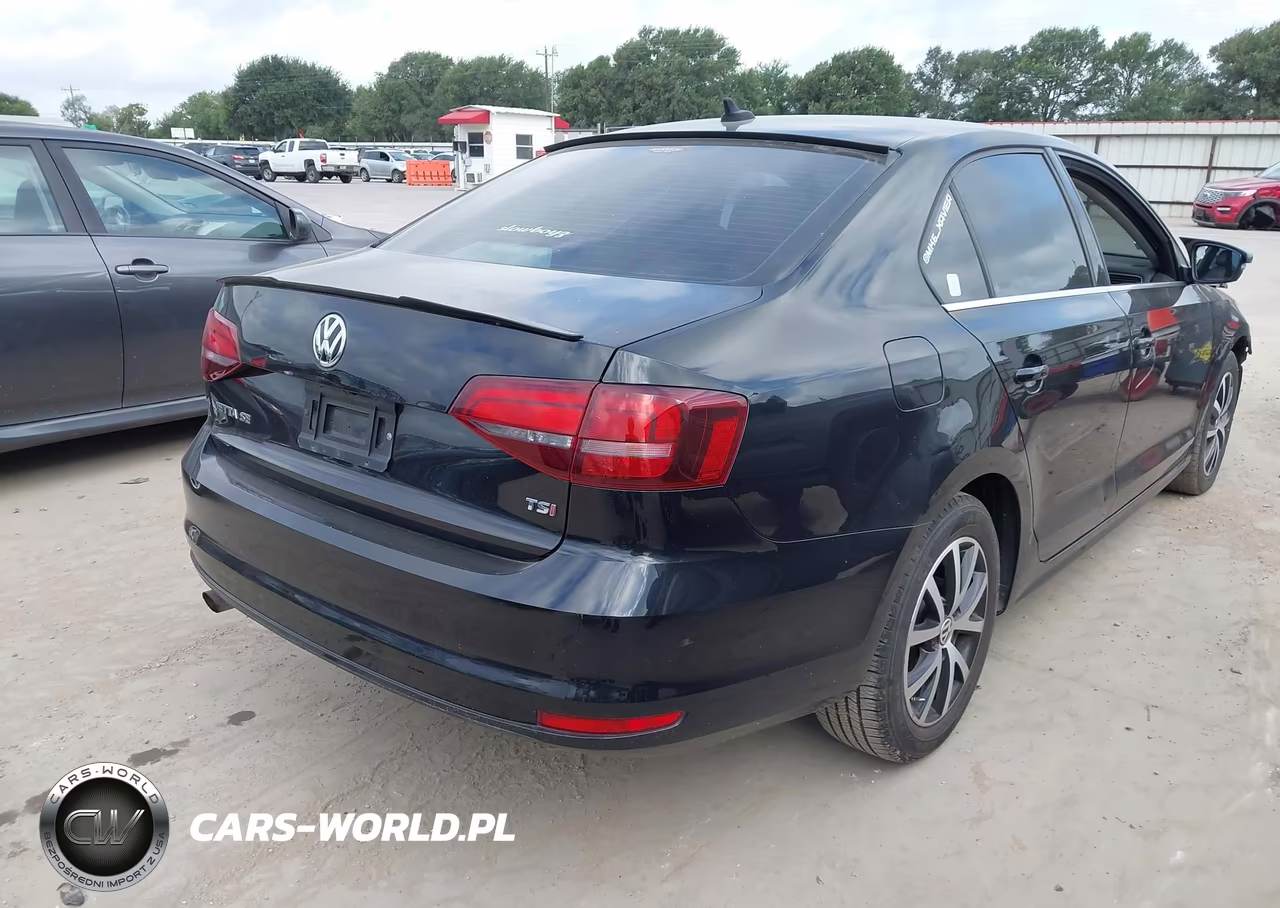 2017 Volkswagen Jetta 1.4T Se VIN:3VWB67AJXHM239410 - 4