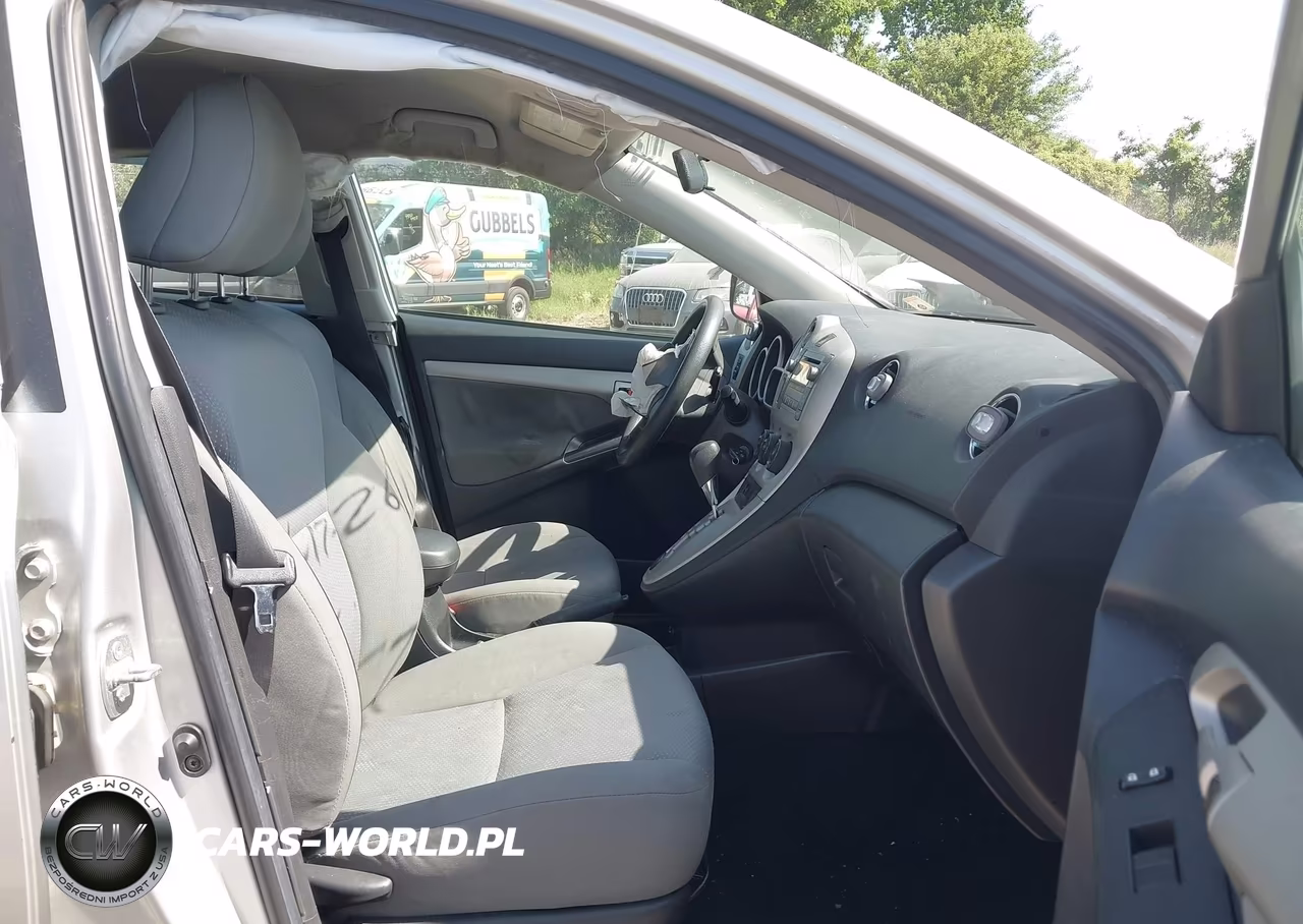 2010 Toyota Matrix VIN:2T1KU4EE5AC267957 - 5