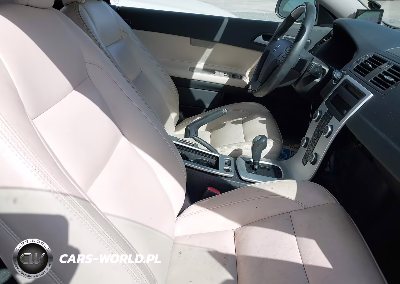2013 Volvo C70 T5 VIN:YV1672MCXDJ144087 - 5