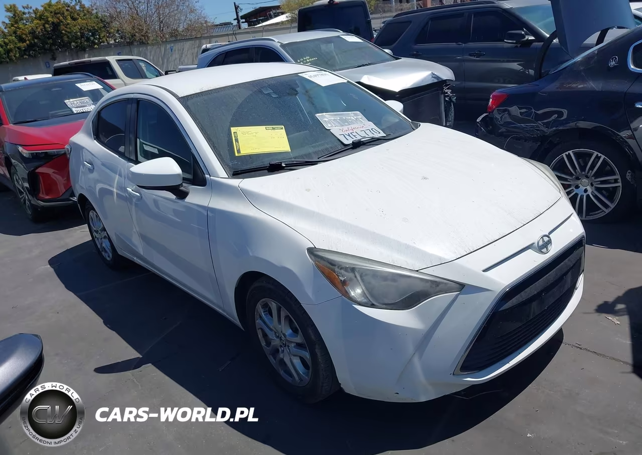 2016 Scion Ia – zdjęcie 1 z 22