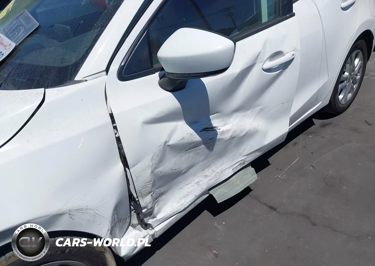 2016 Scion Ia VIN:3MYDLBZV8GY132914 - 6
