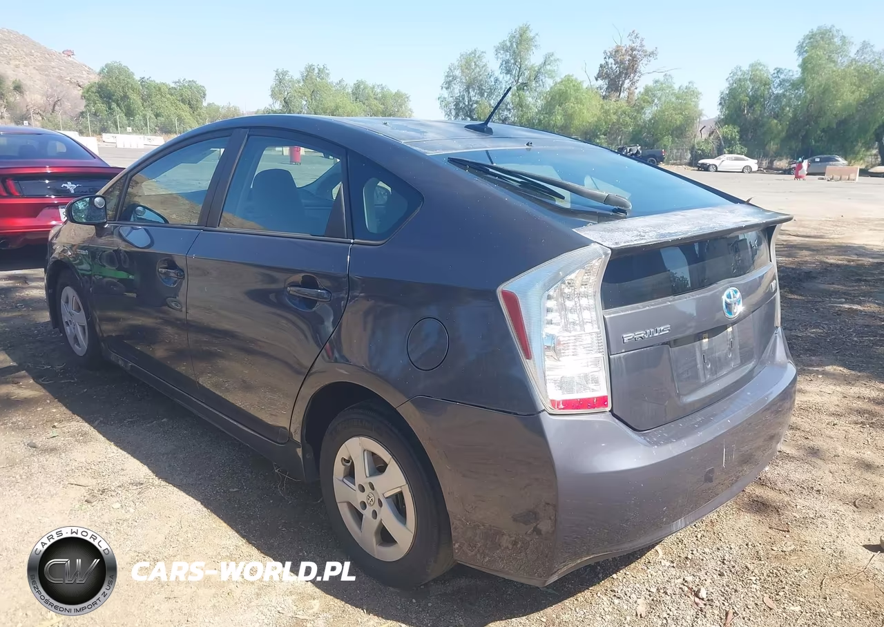 2011 Toyota Prius Two VIN:JTDKN3DU1B1410960 - 3