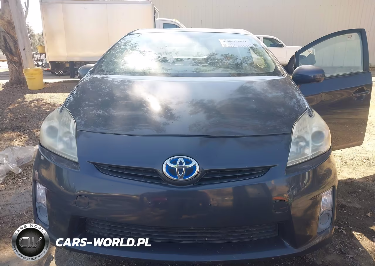 2011 Toyota Prius Two VIN:JTDKN3DU1B1410960 - 6