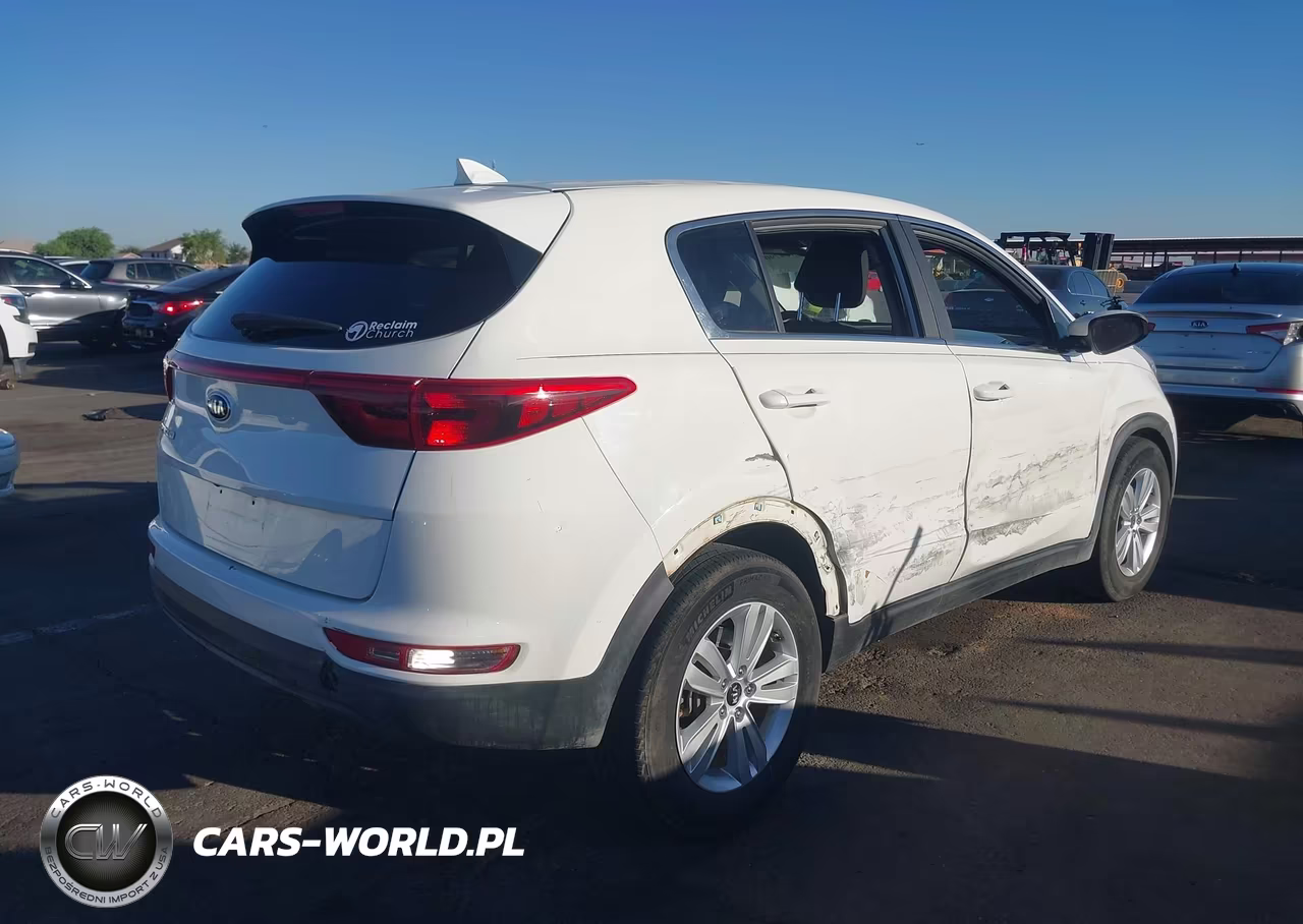 2017 Kia Sportage Lx VIN:KNDPM3AC4H7243892 - 4