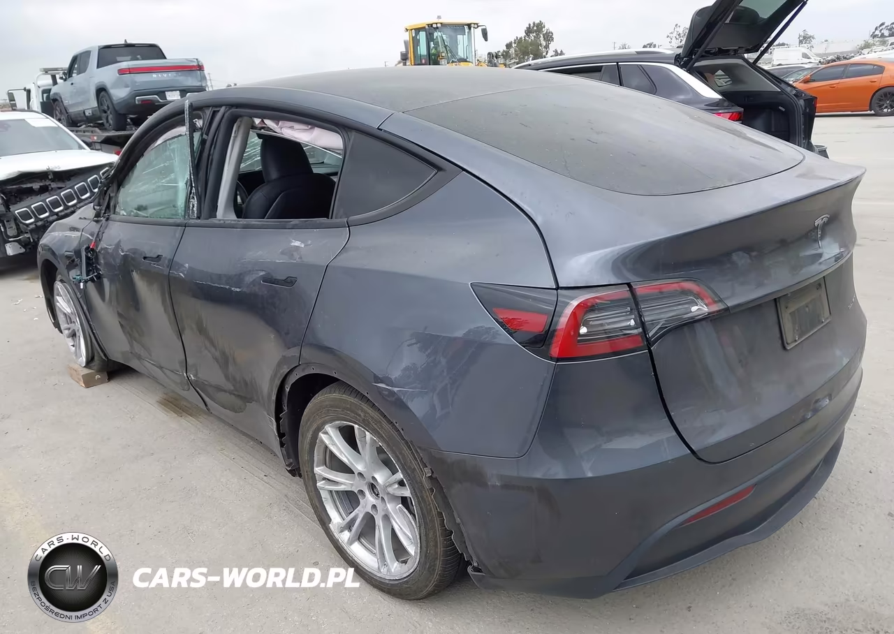 2023 Tesla Model Y Awd-Long Range Dual Motor All-Wheel Drive VIN:7SAYGAEE5PF909942 - 3
