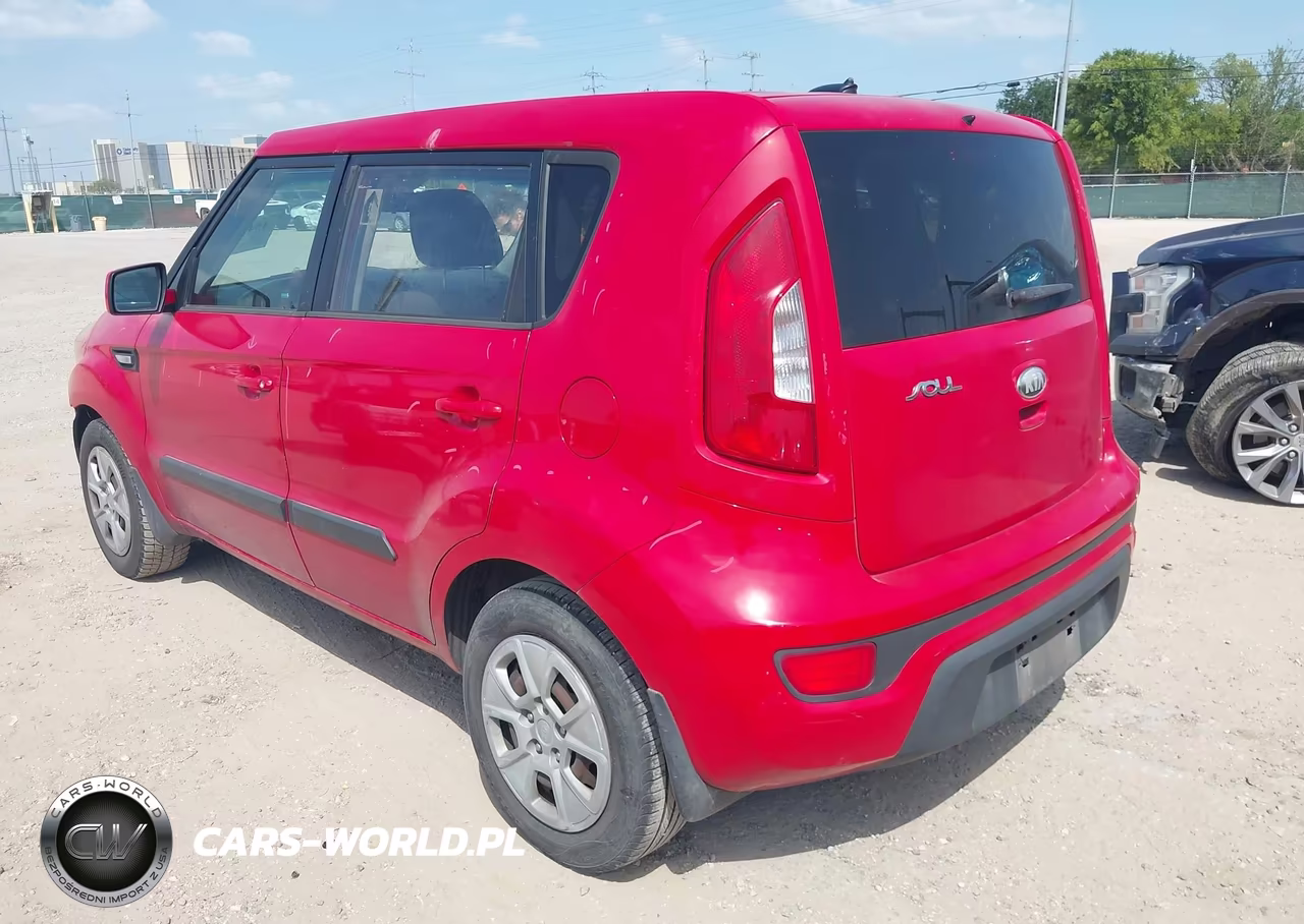 2013 Kia Soul VIN:KNDJT2A50D7617302 - 3