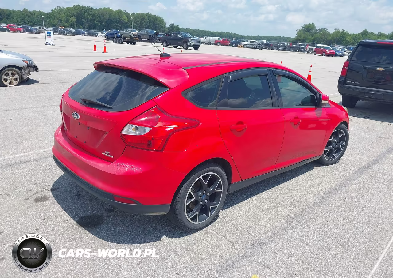 2012 Ford Focus Se VIN:1FAHP3K28CL408933 - 4