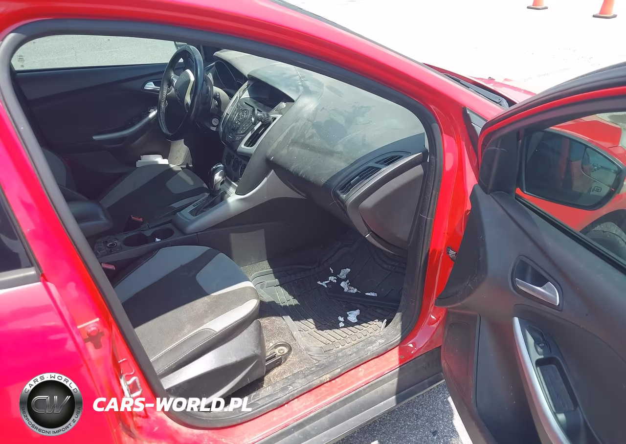 2012 Ford Focus Se VIN:1FAHP3K28CL408933 - 5