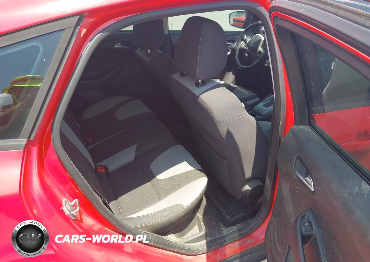 2012 Ford Focus Se VIN:1FAHP3K28CL408933 - 8