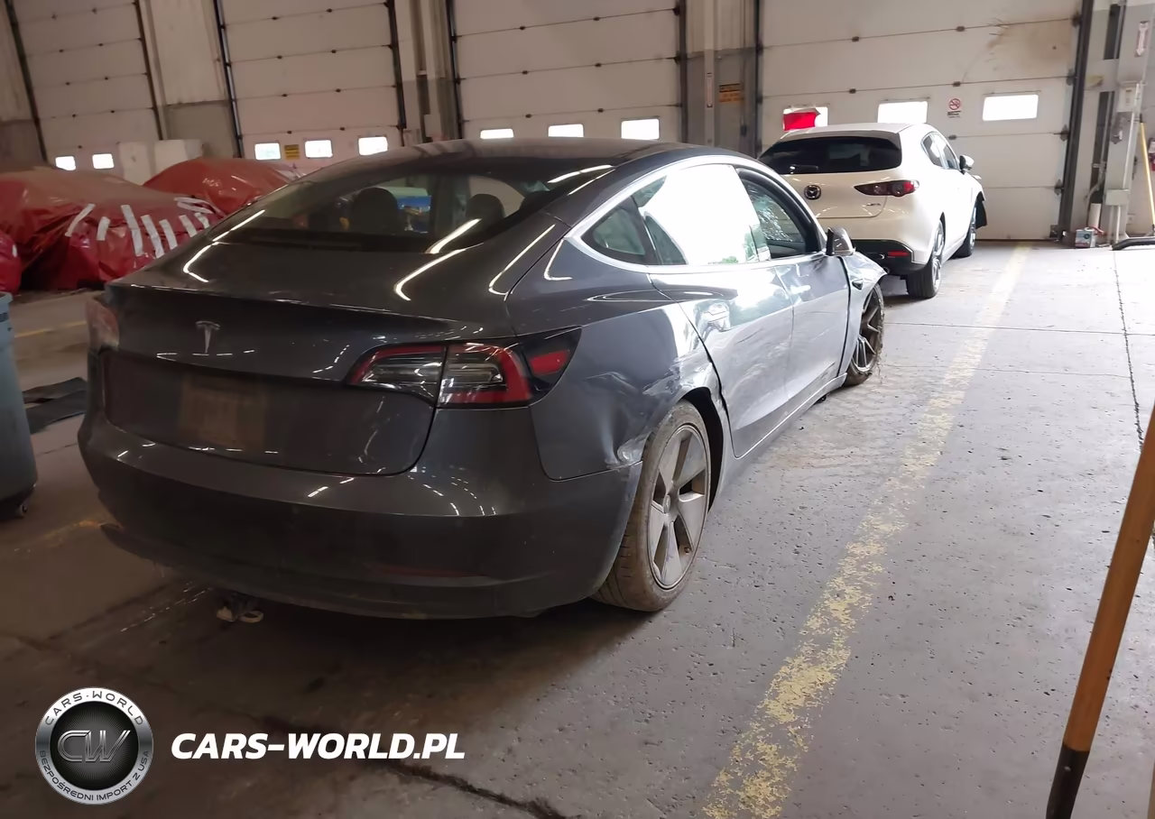 2018 Tesla Model 3 Long Range-Mid Range VIN:5YJ3E1EA9JF158037 - 4