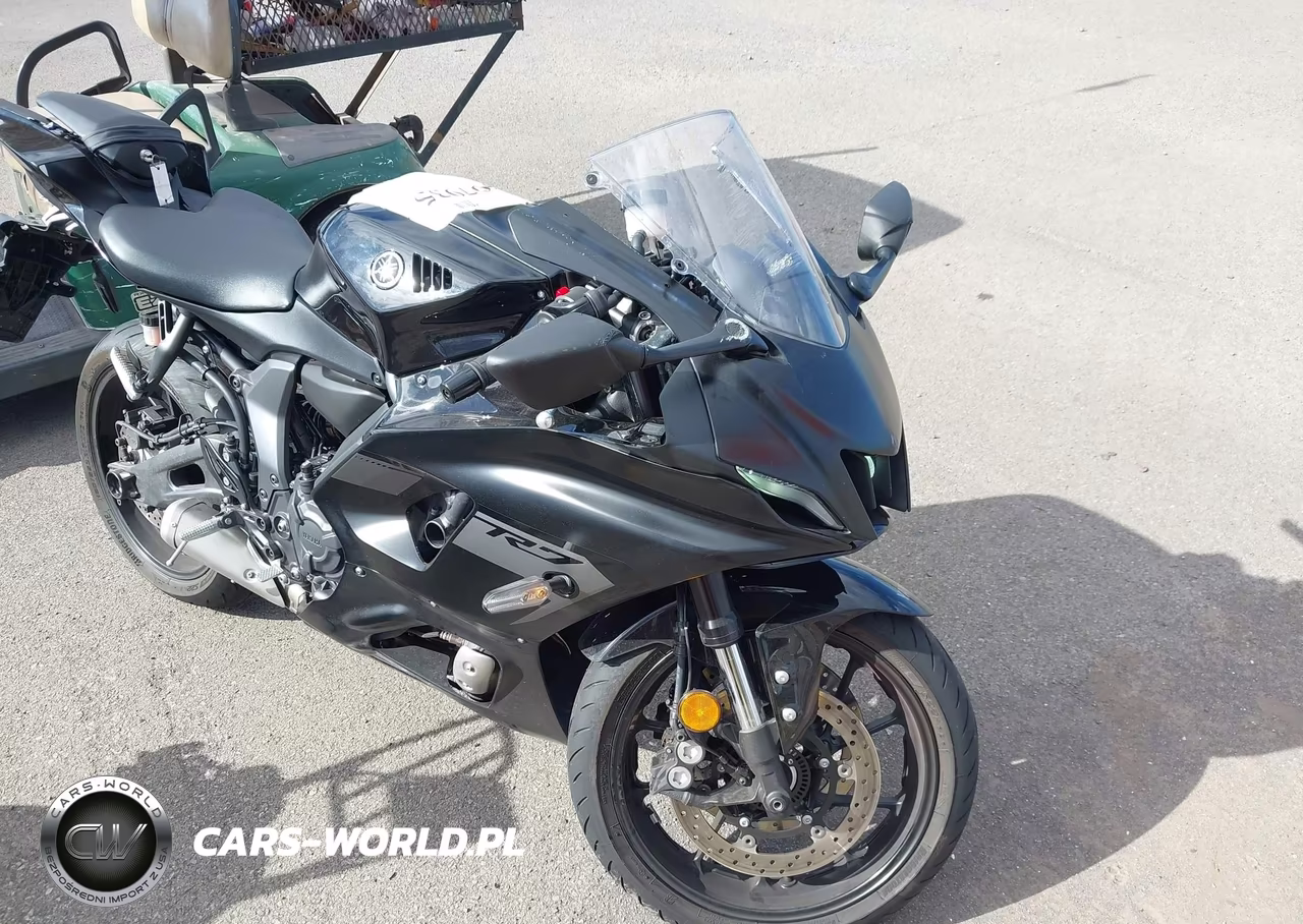 2025 Yamaha Yzfr7