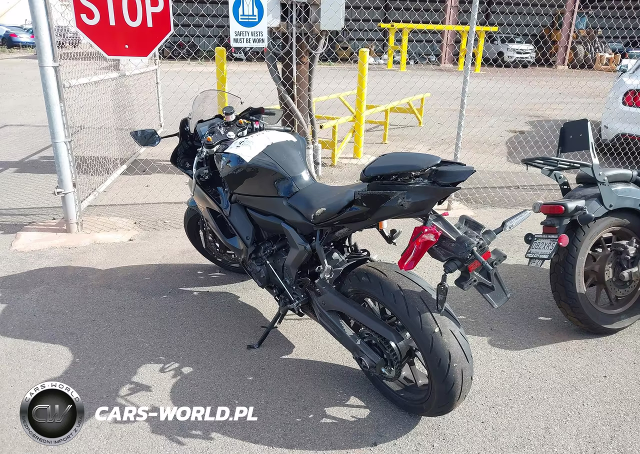 2025 Yamaha Yzfr7 VIN:JYARM38E8SA016744 - 3