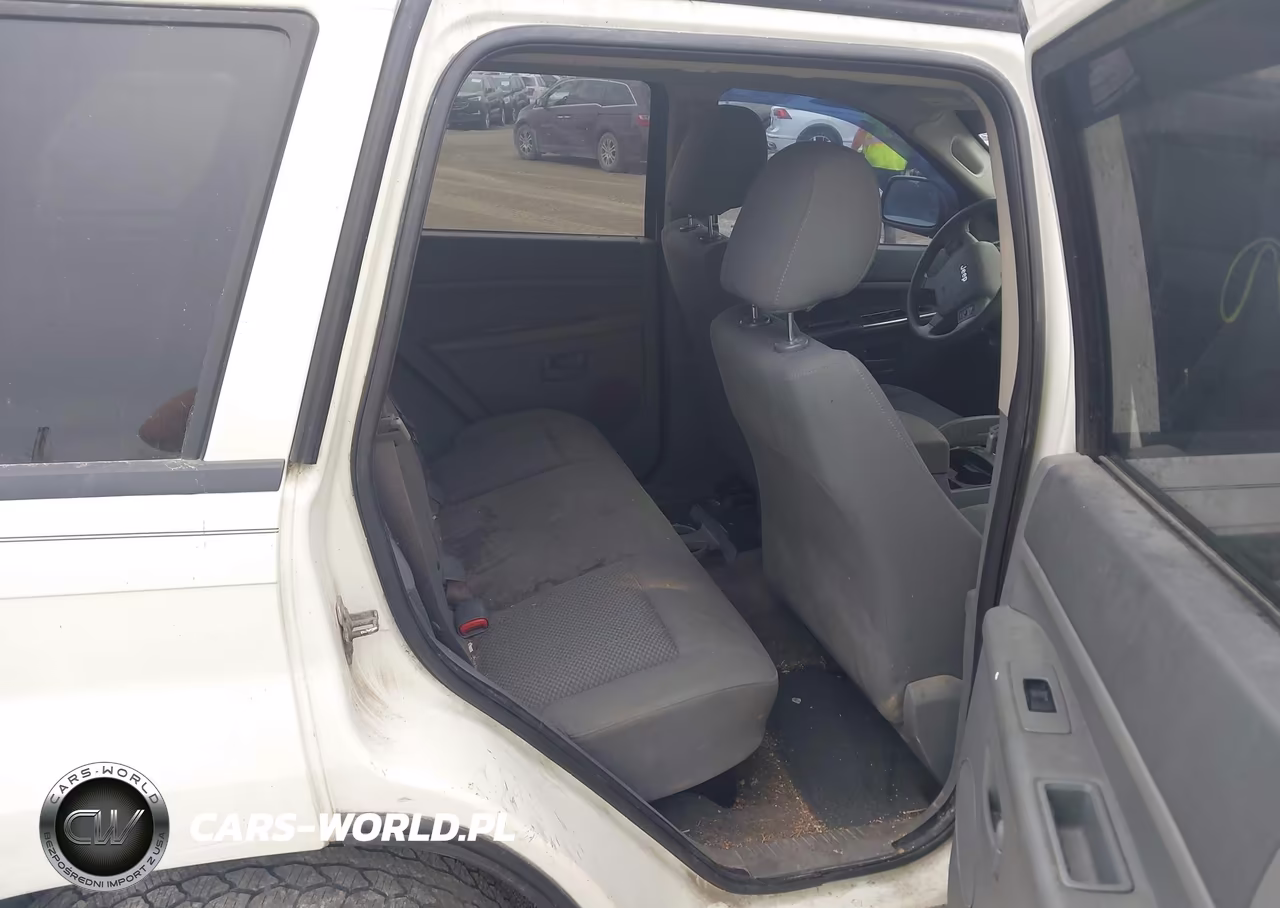 2005 Jeep Grand Cherokee Laredo VIN:1J4GR48KX5C542336 - 8