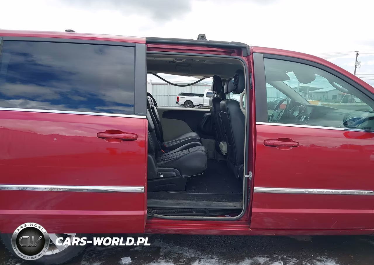 2014 Chrysler Town & Country Touring VIN:2C4RC1BGXER326903 - 8