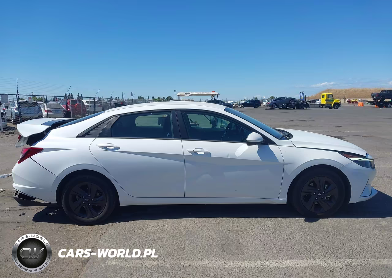 2022 Hyundai Elantra Sel VIN:5NPLM4AG0NH065235 - 13