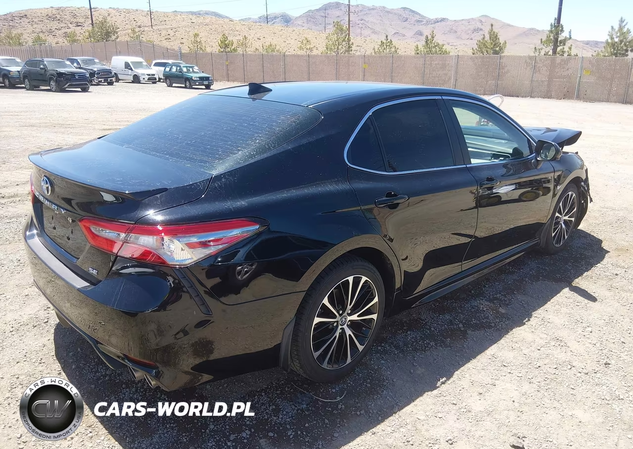 2019 Toyota Camry Se VIN:4T1B11HK1KU700750 - 4