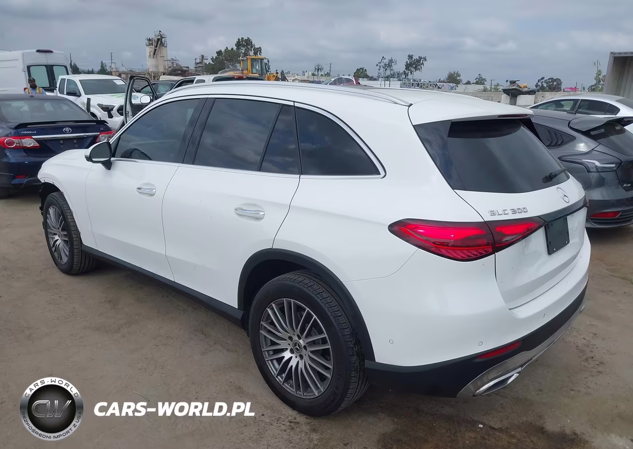 2024 Mercedes-Benz Glc 300 4Matic Suv VIN:W1NKM4HB6RF147453 - 3