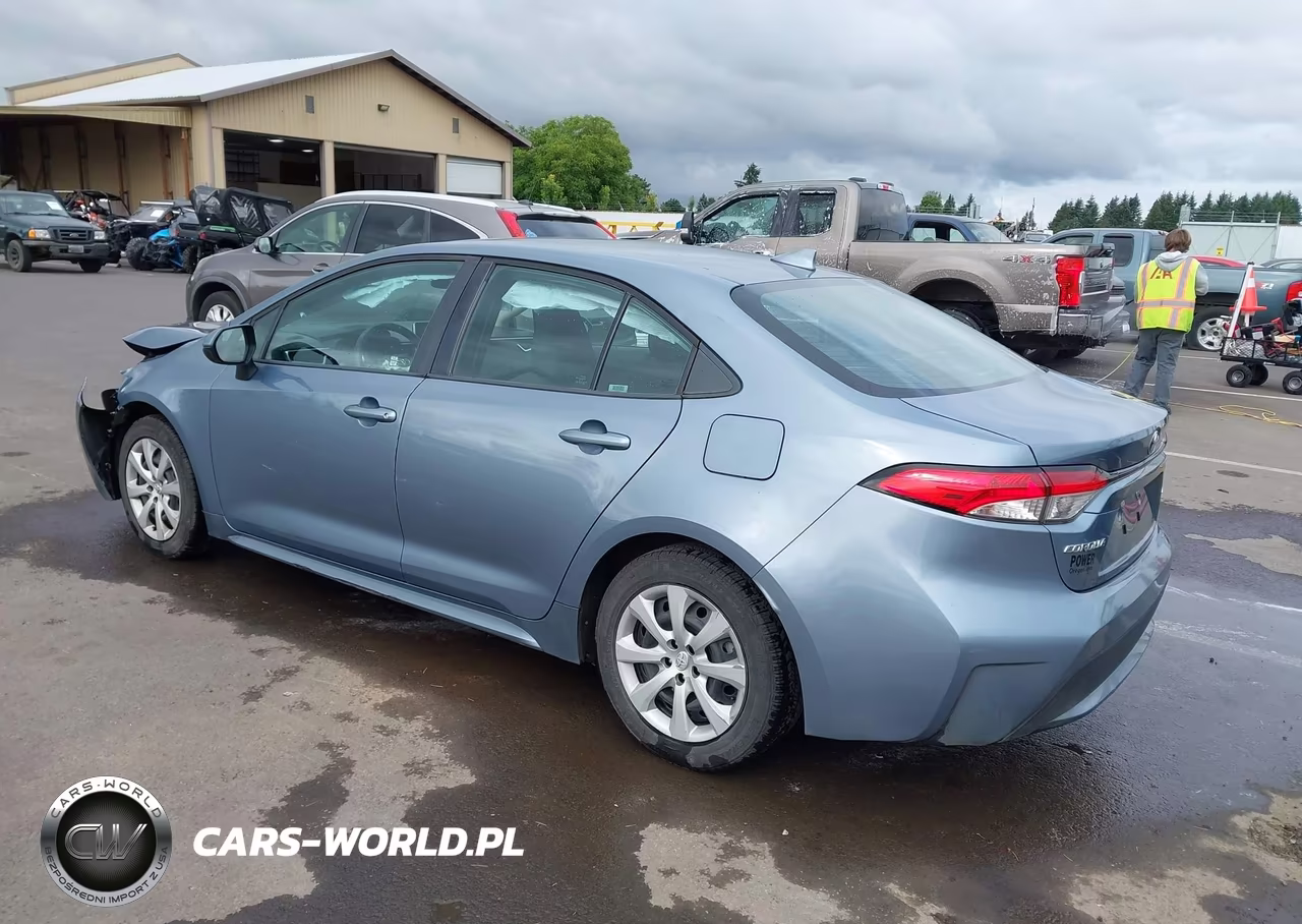 2020 Toyota Corolla Le VIN:5YFEPRAE4LP094961 - 3