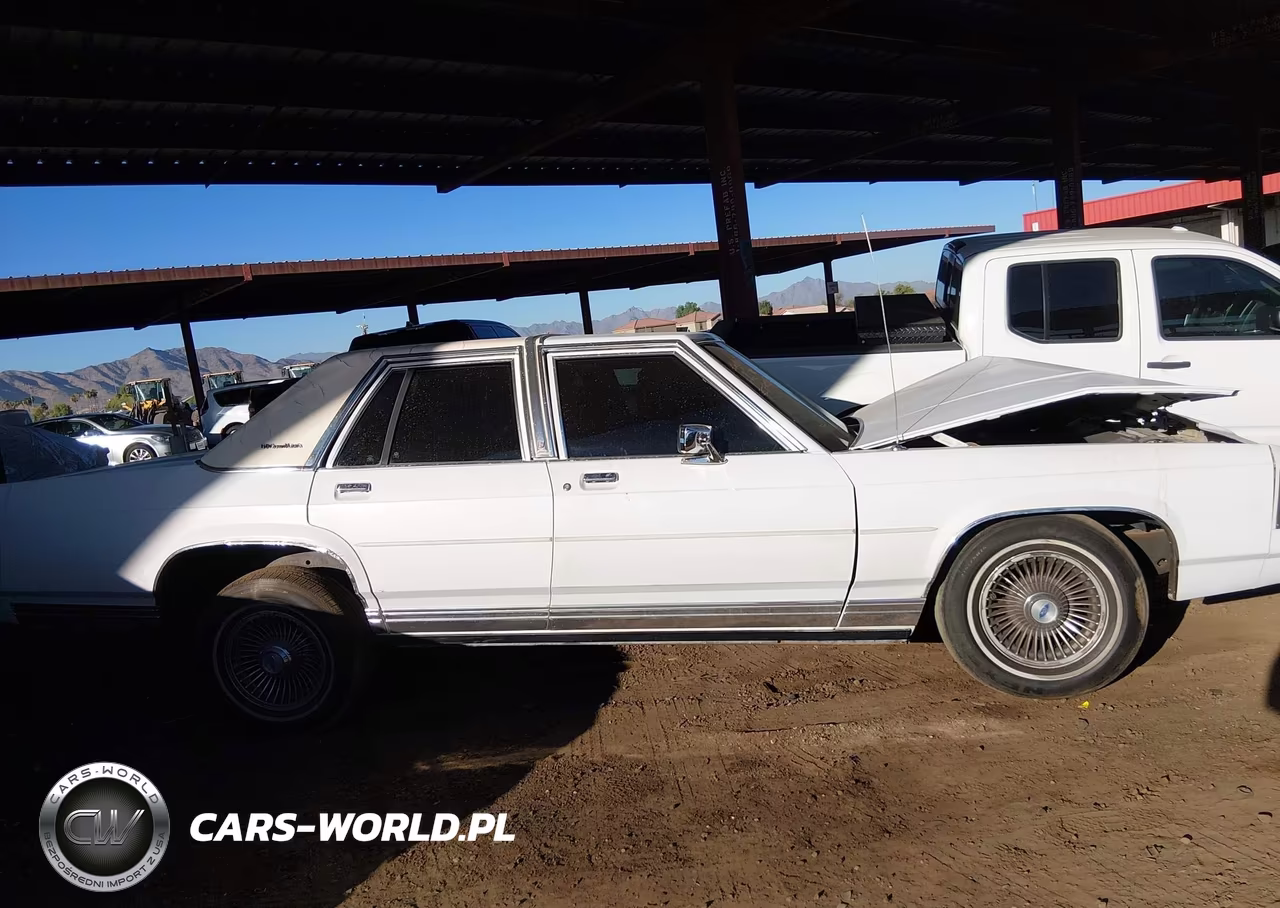 1990 Ford Crown Victoria Lx VIN:2FACP74F9LX137787 - 13
