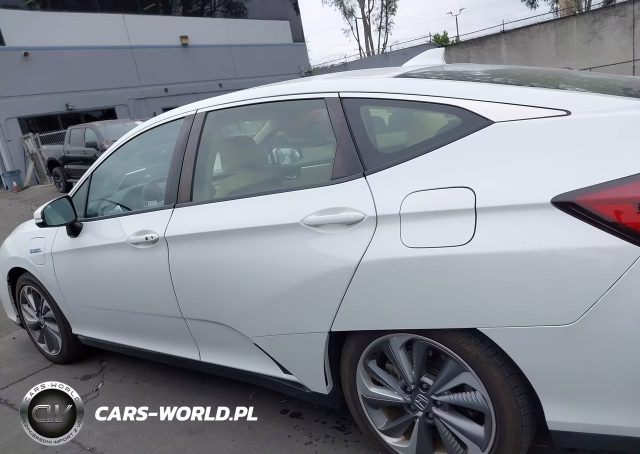 2018 Honda Clarity Plug-In Hybrid VIN:JHMZC5F17JC018201 - 14