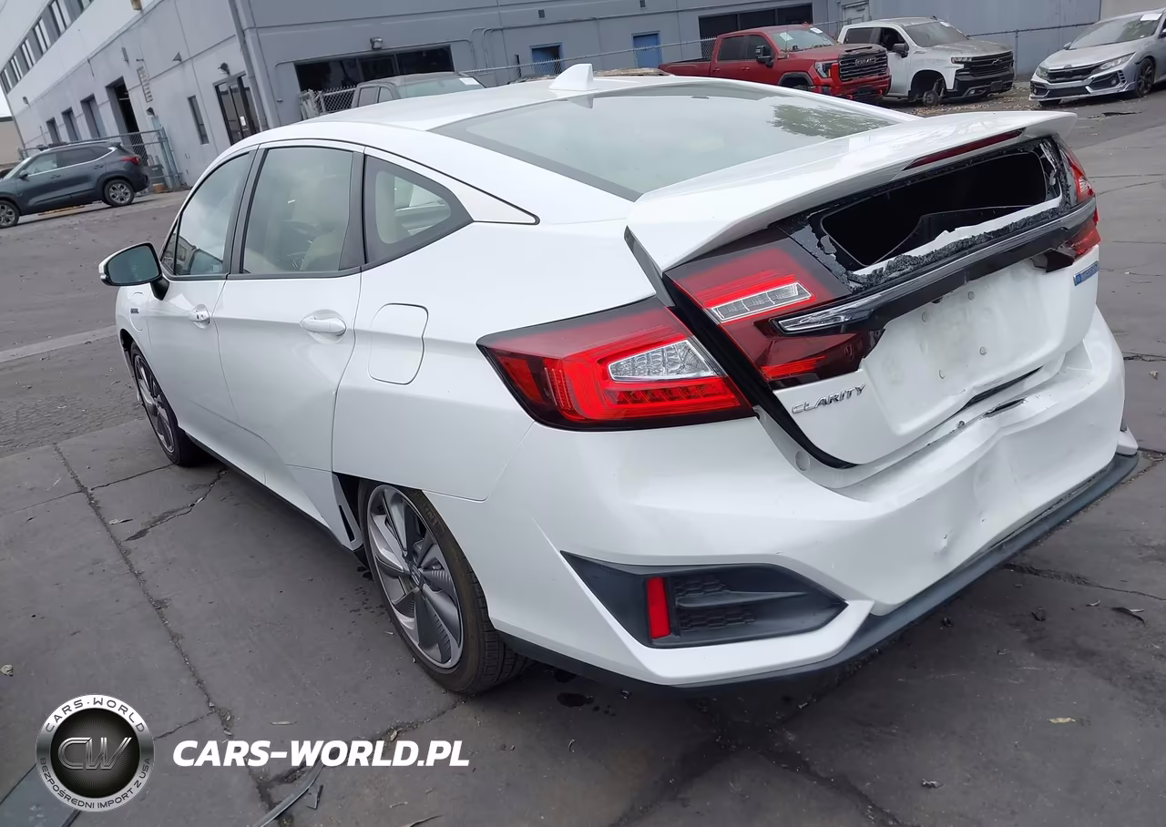 2018 Honda Clarity Plug-In Hybrid VIN:JHMZC5F17JC018201 - 3