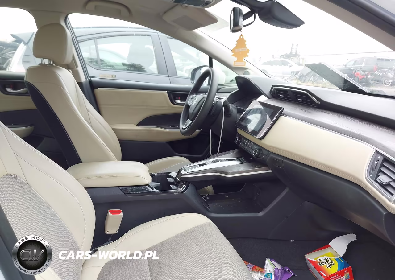 2018 Honda Clarity Plug-In Hybrid VIN:JHMZC5F17JC018201 - 5