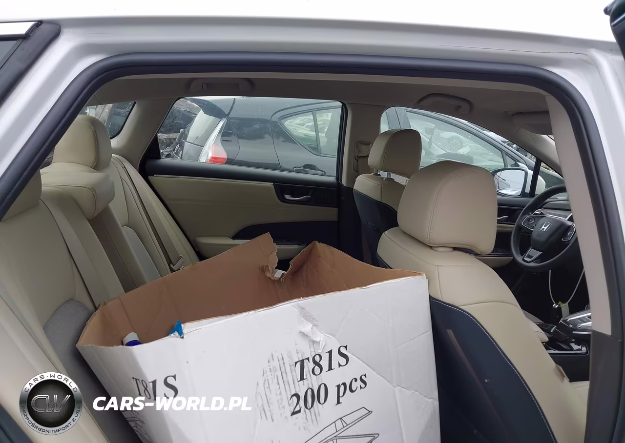 2018 Honda Clarity Plug-In Hybrid VIN:JHMZC5F17JC018201 - 8