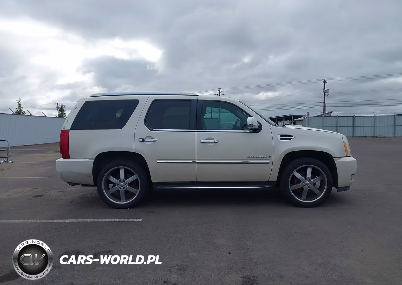 2007 Cadillac Escalade Standard VIN:1GYEC63887R354821 - 14