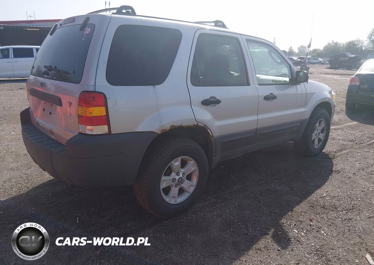 2005 Ford Escape Xlt VIN:1FMCU03195KD85264 - 4