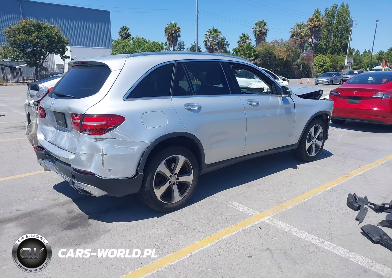2016 Mercedes-Benz Glc 300 VIN:WDC0G4JB8GF048575 - 4