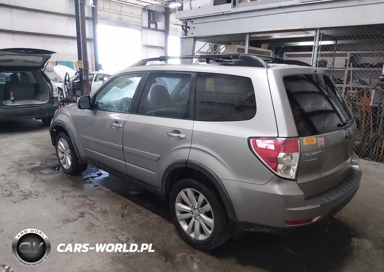 2011 Subaru Forester 2.5X Premium VIN:JF2SHADC9BH781490 - 3