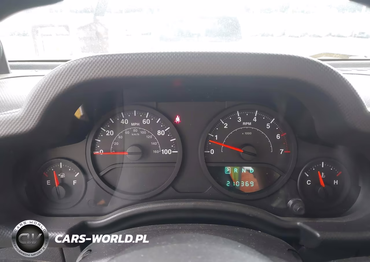 2008 Jeep Wrangler X VIN:1J4FA24198L525942 - 7