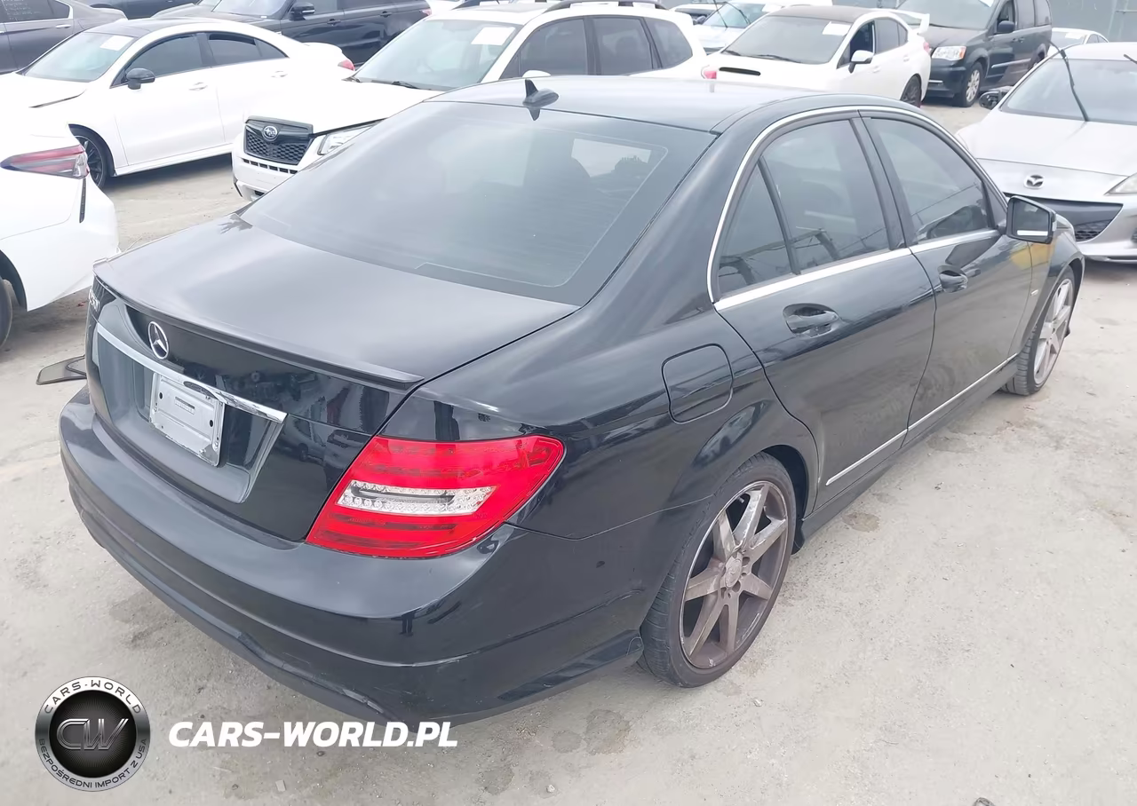 2012 Mercedes-Benz C 250 Luxury-Sport VIN:WDDGF4HB3CR205411 - 4
