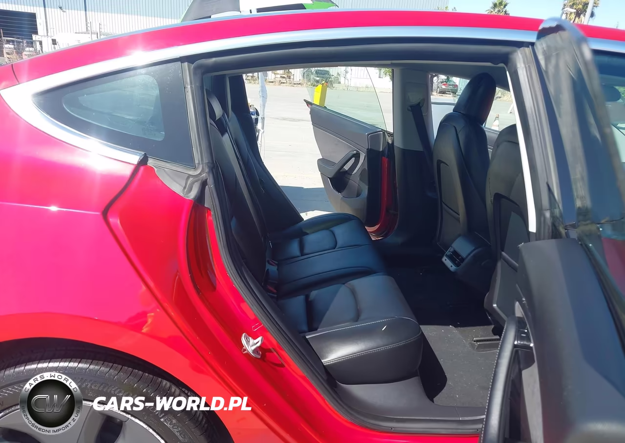 2019 Tesla Model 3 VIN:5YJ3E1EA9KF299076 - 8