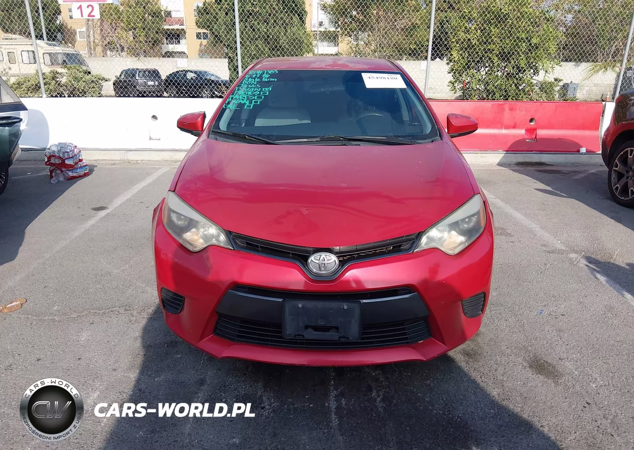 2015 Toyota Corolla Le VIN:5YFBURHE8FP324197 - 12