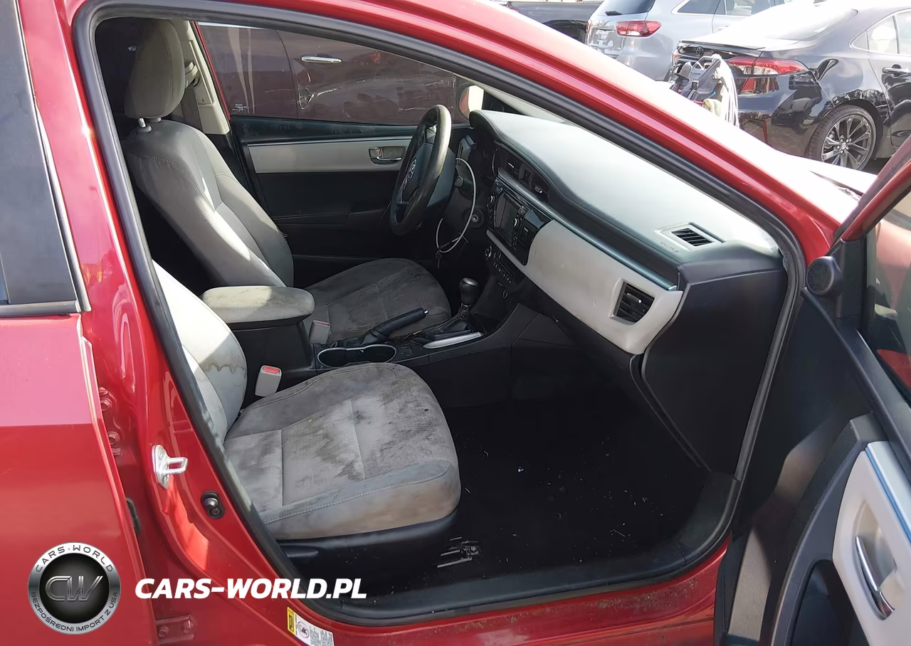 2015 Toyota Corolla Le VIN:5YFBURHE8FP324197 - 5
