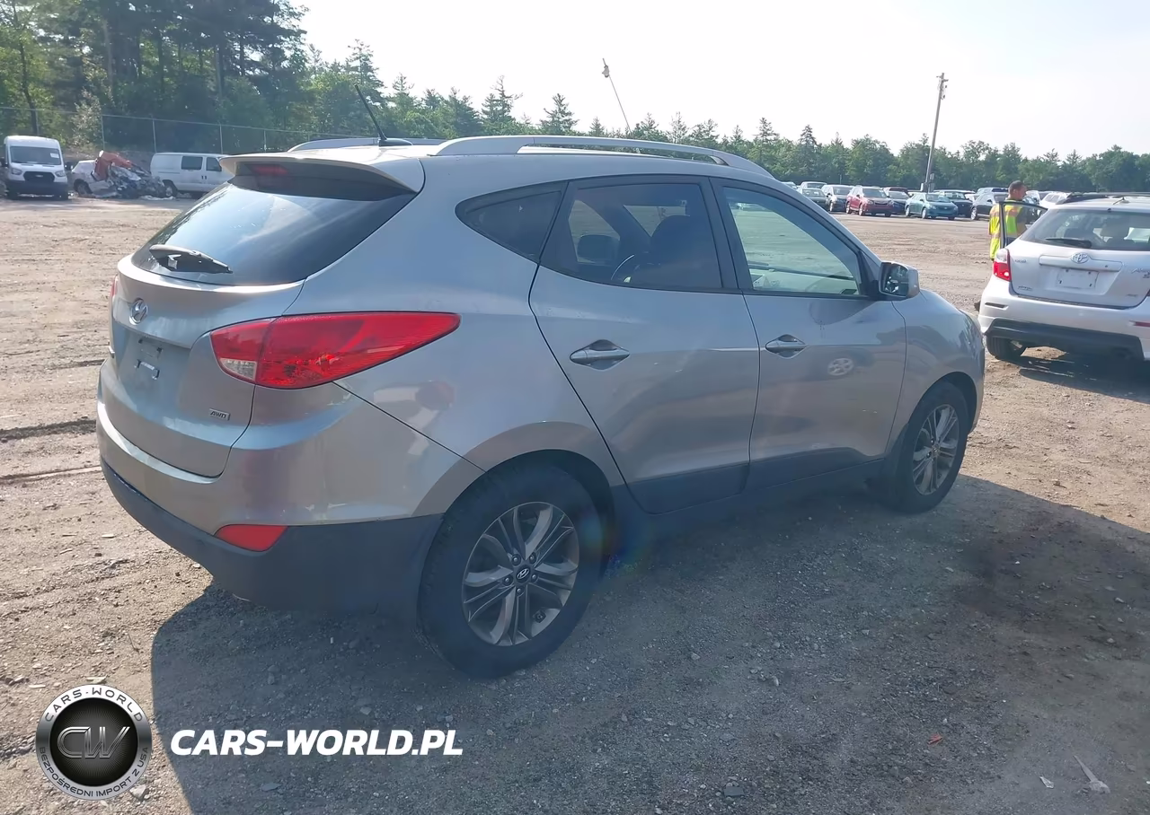2015 Hyundai Tucson Se VIN:KM8JUCAG8FU090971 - 4