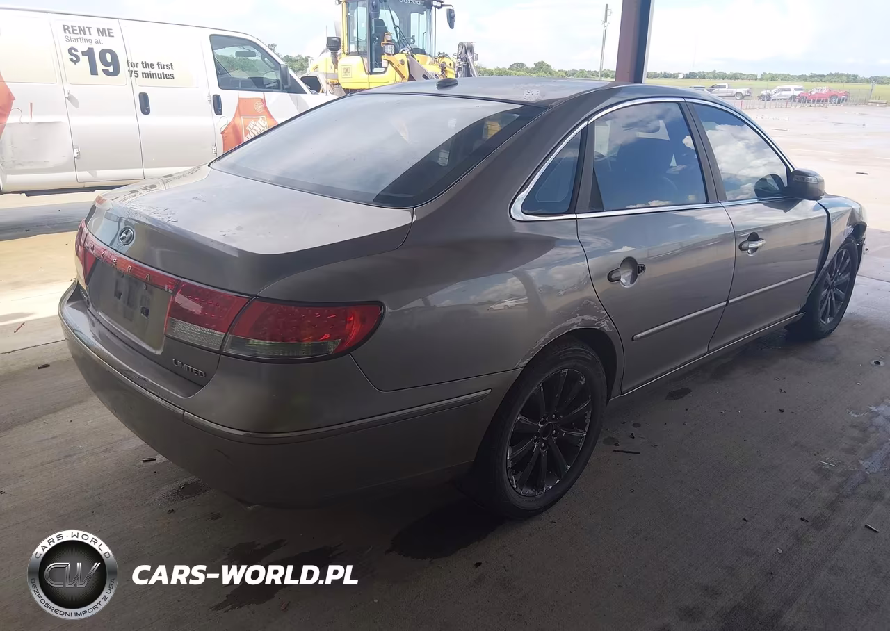 2009 Hyundai Azera Limited VIN:KMHFC46F89A388165 - 4