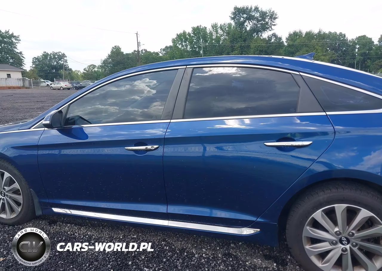 2015 Hyundai Sonata Sport VIN:5NPE34AF7FH219735 - 14