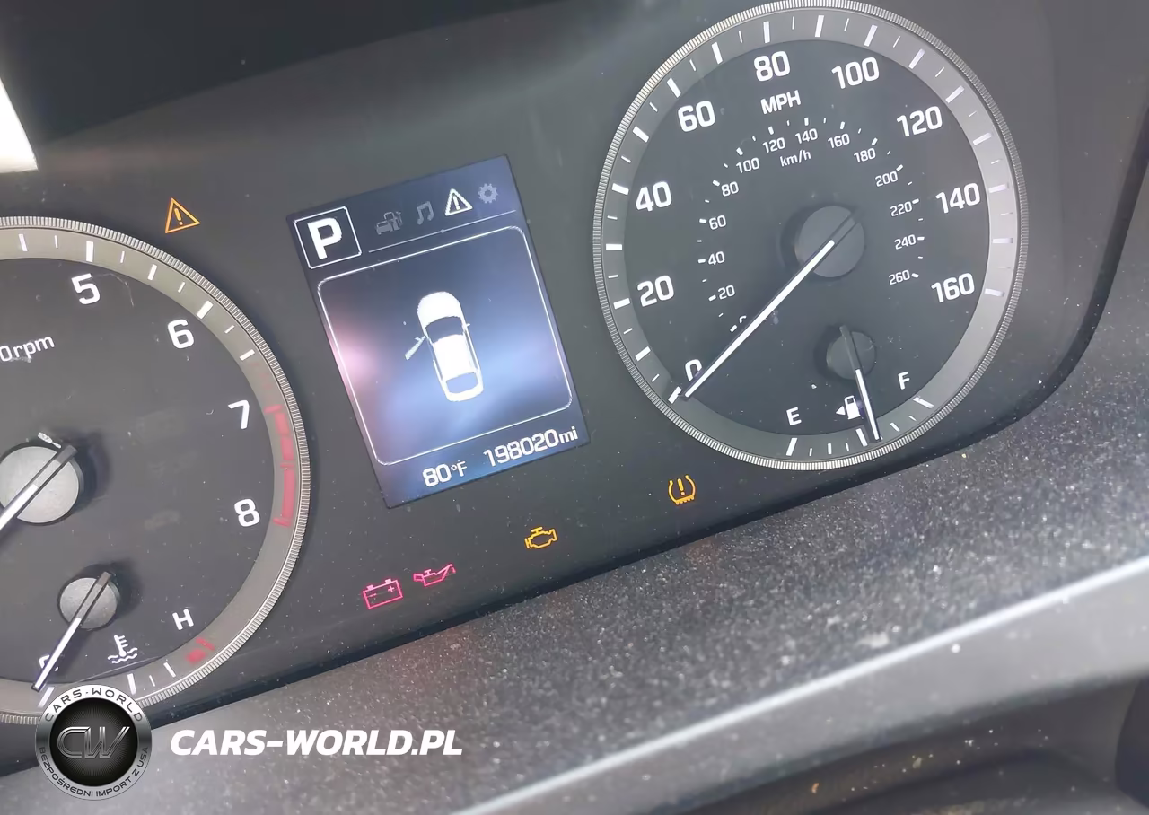 2015 Hyundai Sonata Sport VIN:5NPE34AF7FH219735 - 15